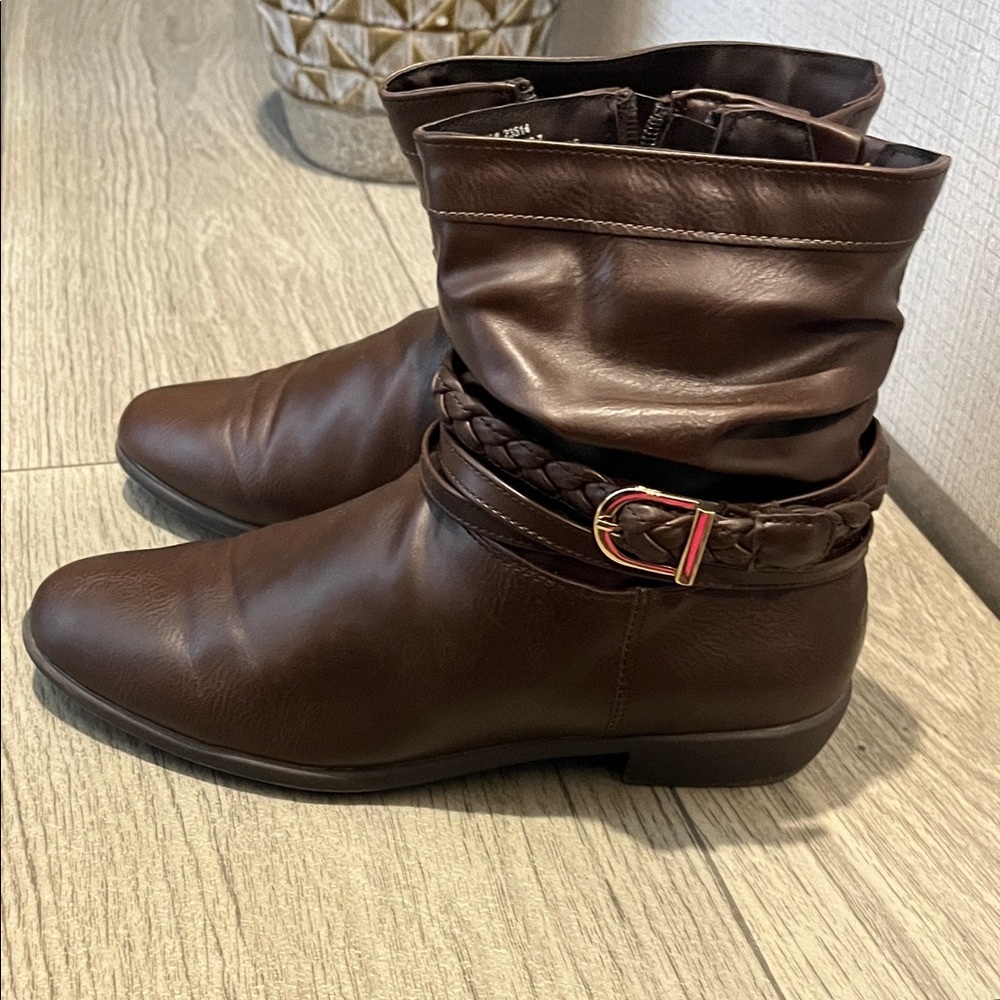 COMFORTVIEW Brown Ankle Booties Slouchy Braided Buckle - Mickey - Wide Width